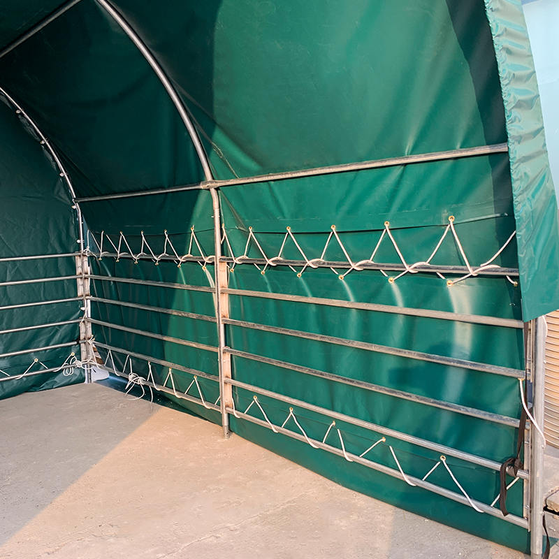 Adăposturi portabile pentru animale 4x4mx3.15m pentru cai, vaci, oi