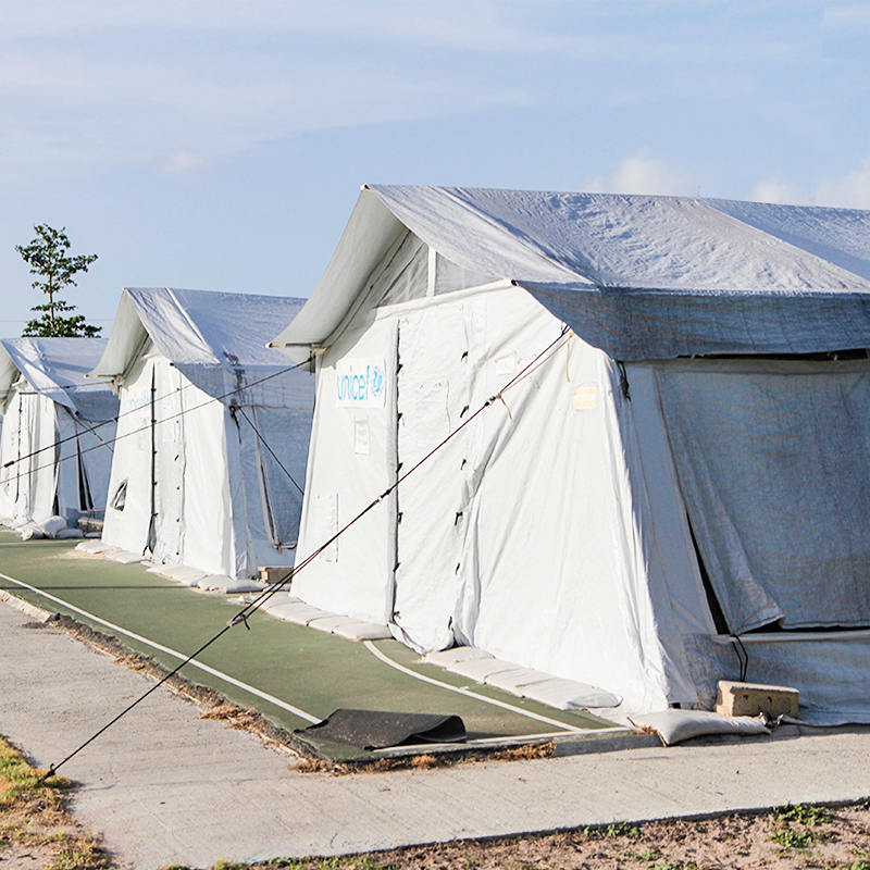 Cort multifuncțional de 72 m² standard UNICEF, folosit pentru depozitare, spital, dispensar, școală, birou