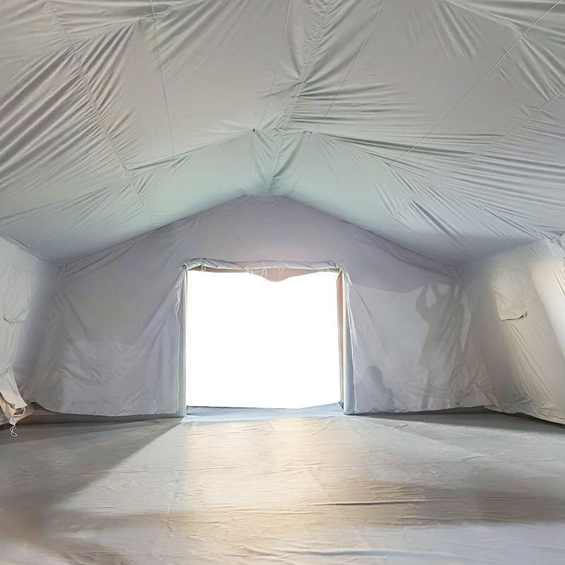 Cort gonflabil multifuncțional cu desfășurare rapidă de 42 m²