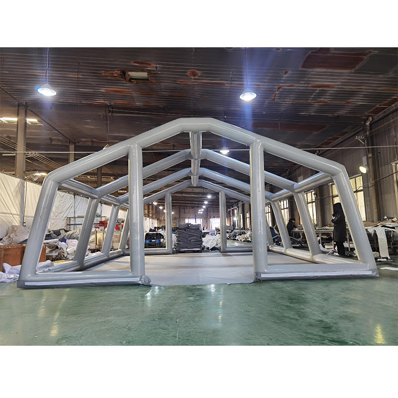 Cort gonflabil multifuncțional cu desfășurare rapidă de 42 m²